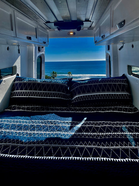 Luxury 2022 Sprinter Adventure Campervan - White — photo 4