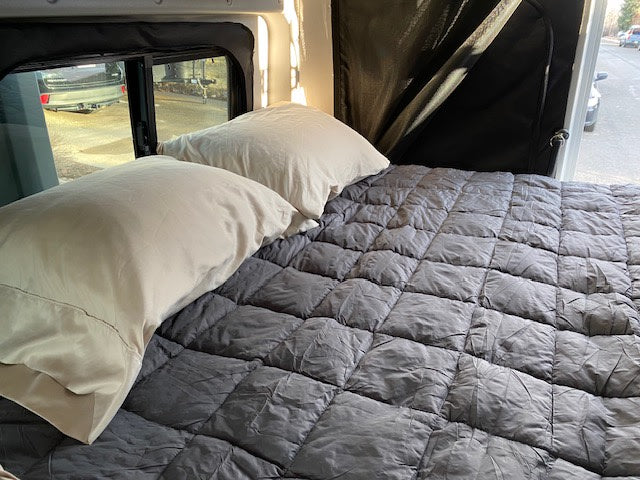 Family Adventure Van I Seats 4 I Sleeps 4 I Heated I 2021 Winnebago Solis — photo 12