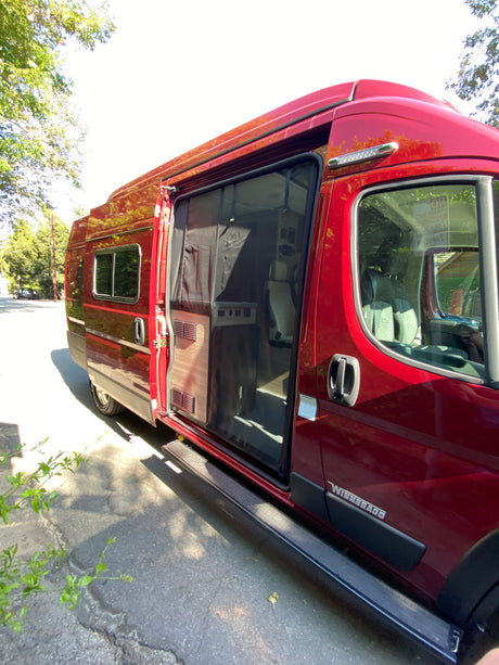 2022 Winnebago Solis