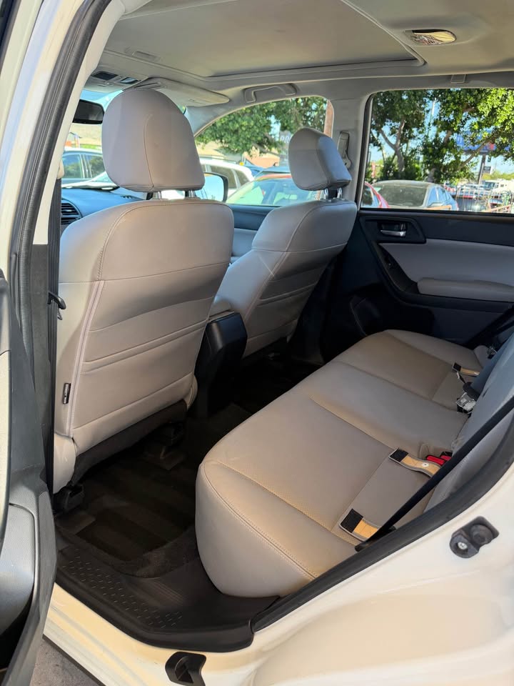 2020 Subaru premium awd in Phoenix, AZ (photo 7) — photo 7