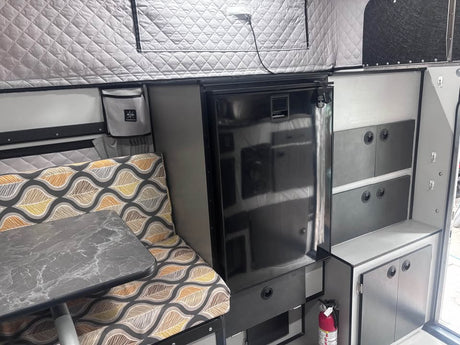 2023 Four Wheel Camper Hawk Front Dinette | Lithium | Solar | Thermal Pack in Basalt, CO (photo 5)