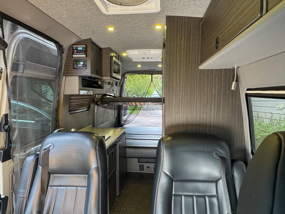 2018 Mercedes-Benz Sprinter 3500XD 4x4 2018 mercedes sprinter 3500xd 4x4 sportsmobile camper van in Eagle, CO (photo 5)