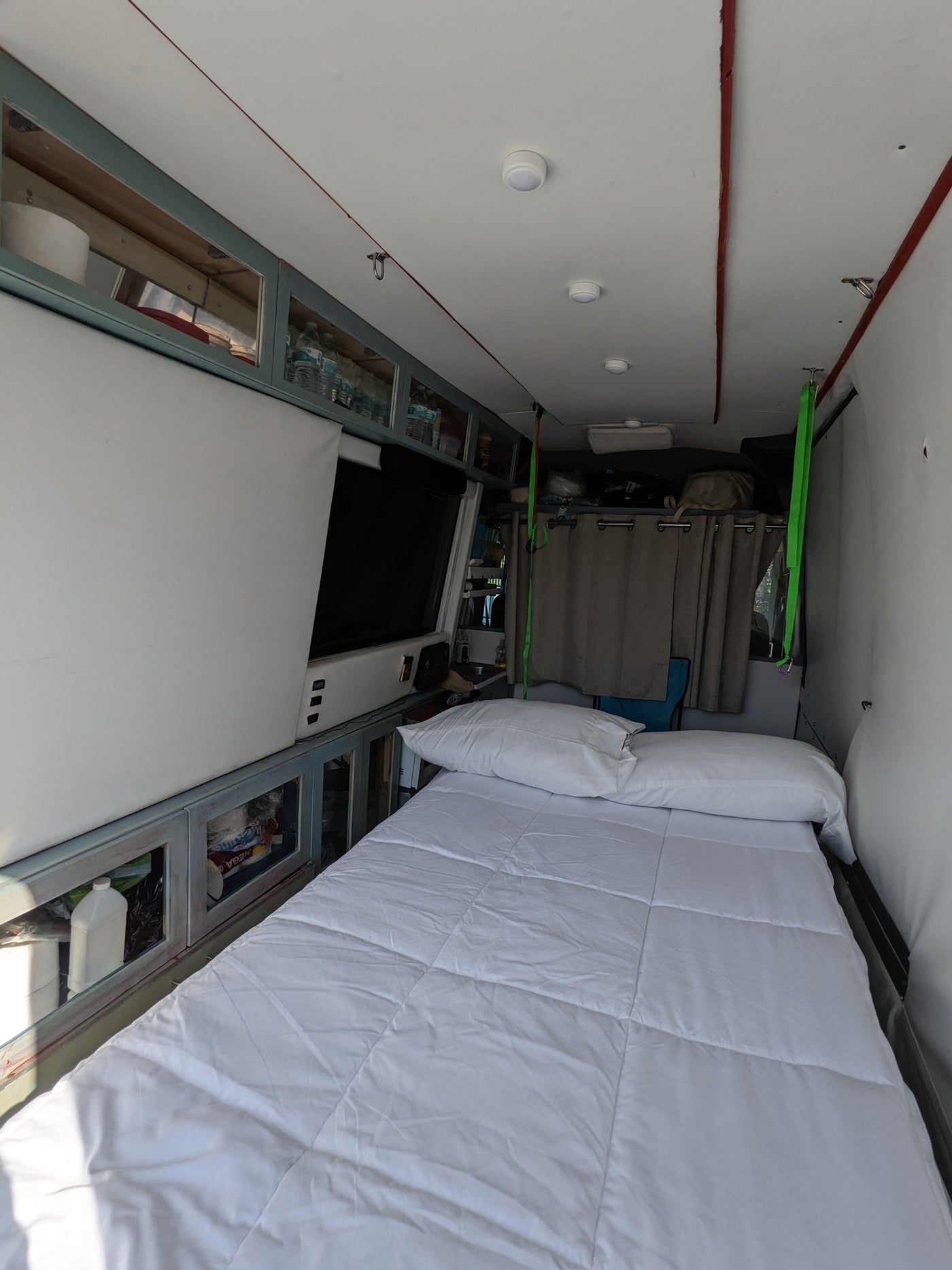  and mobile power for compact camper travel.|White Mercedes-Benz Sprinter van — photo 3