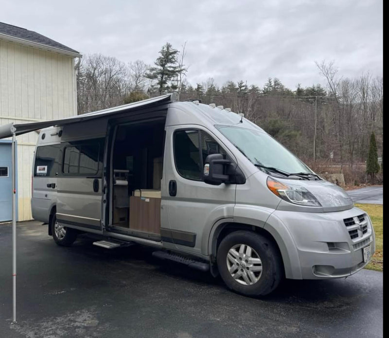 “Sunny” adventure van — photo 11