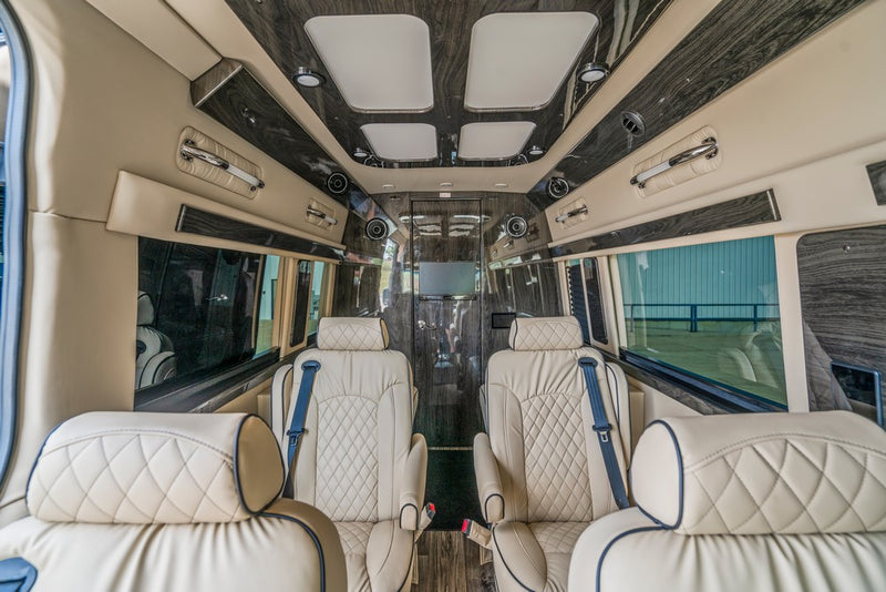 Sorbs Sprinter Van - 2022 Mercedes Ultimate Coach — photo 2