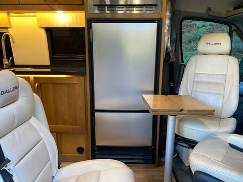 Silver Arrow - Premium Mercedes Sprinter Van — photo 2