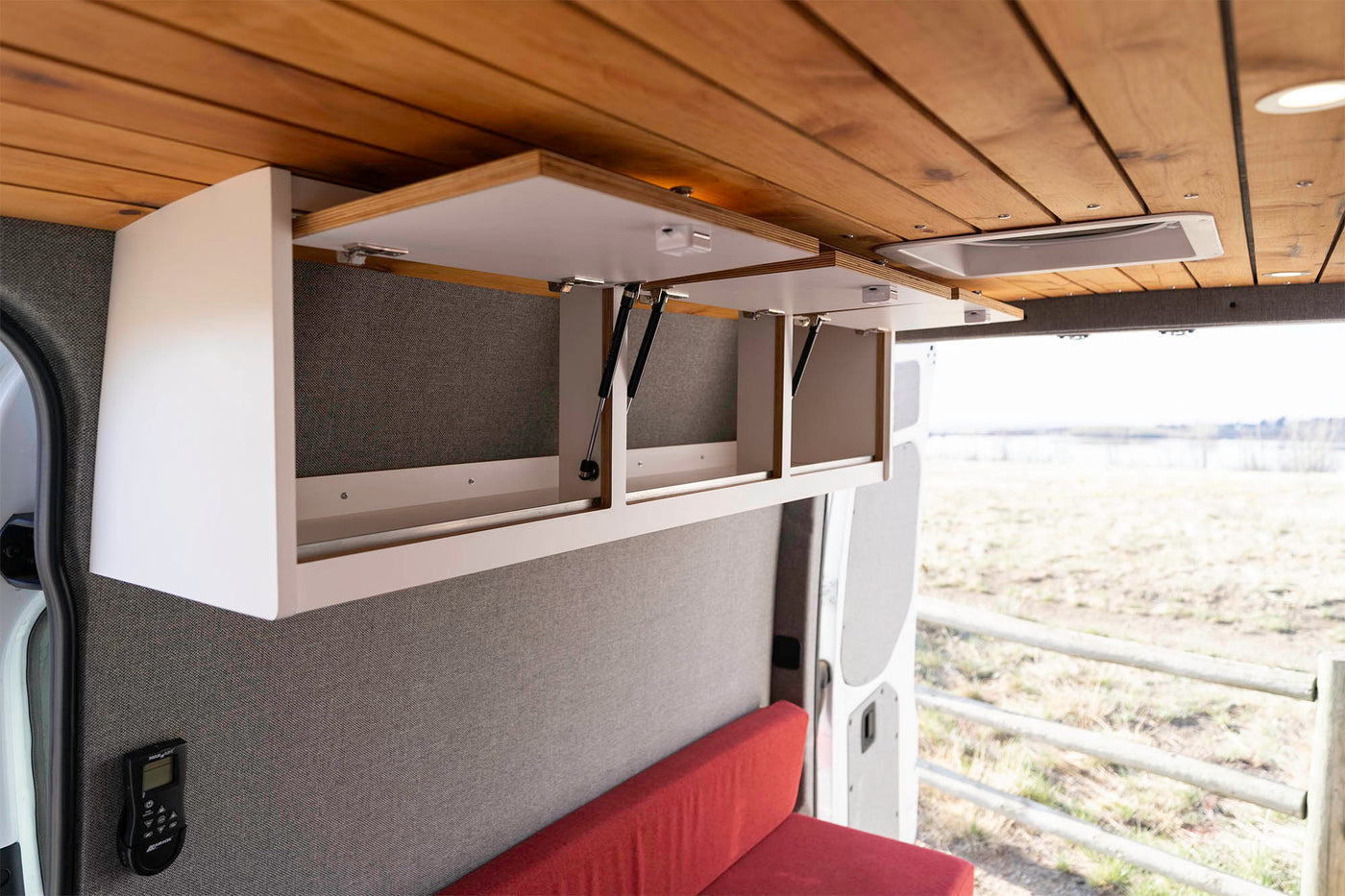  front cabin — photo 12