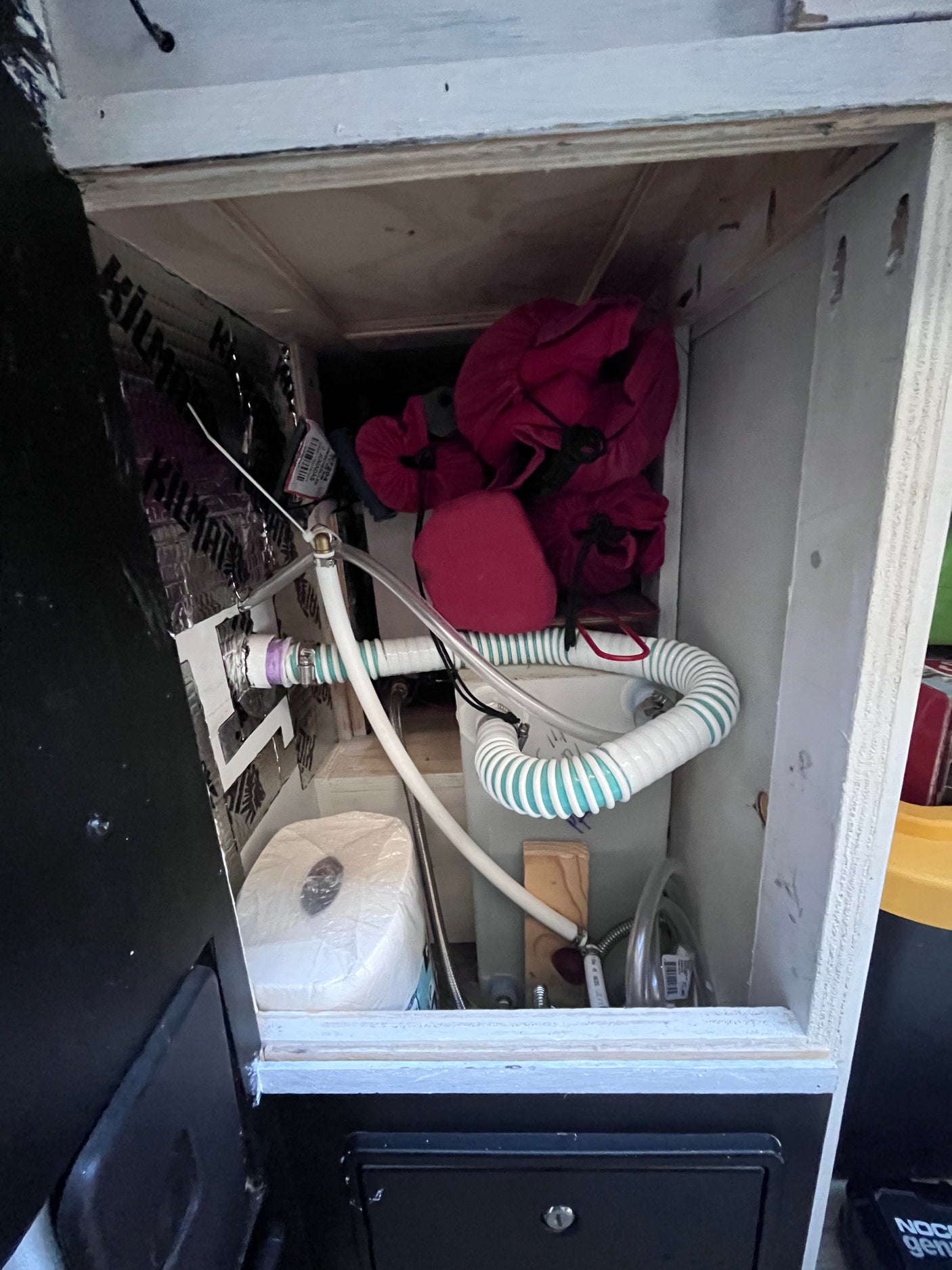 Perfectly Cozy Pet Friendly Off-grid capable 2019 Ford Transit Camper-Van