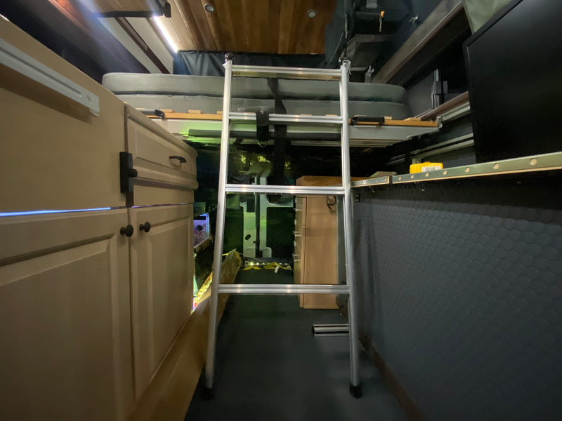  resembling an RV rental — photo 5