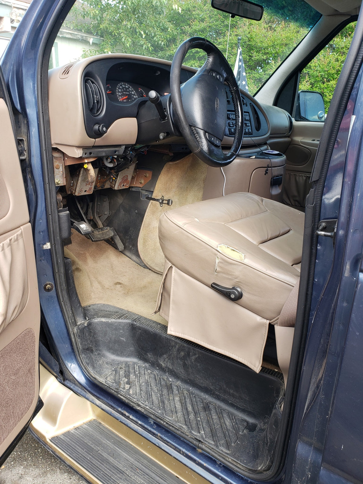 exposed dash wiring — photo 10