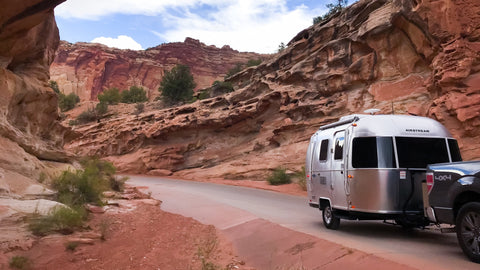 16ft Airstream “Huckleberry Finn” overland rental