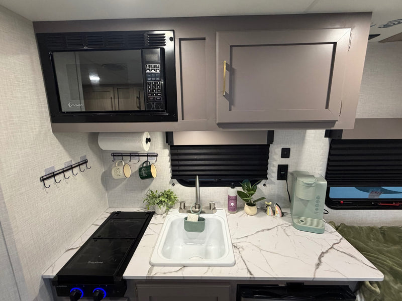  dark grey convertible dinette — photo 12