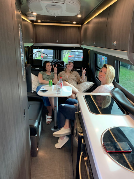 Airstream Interstate 24gl Mercedes Luxury-Seats 9-kitchen-bath