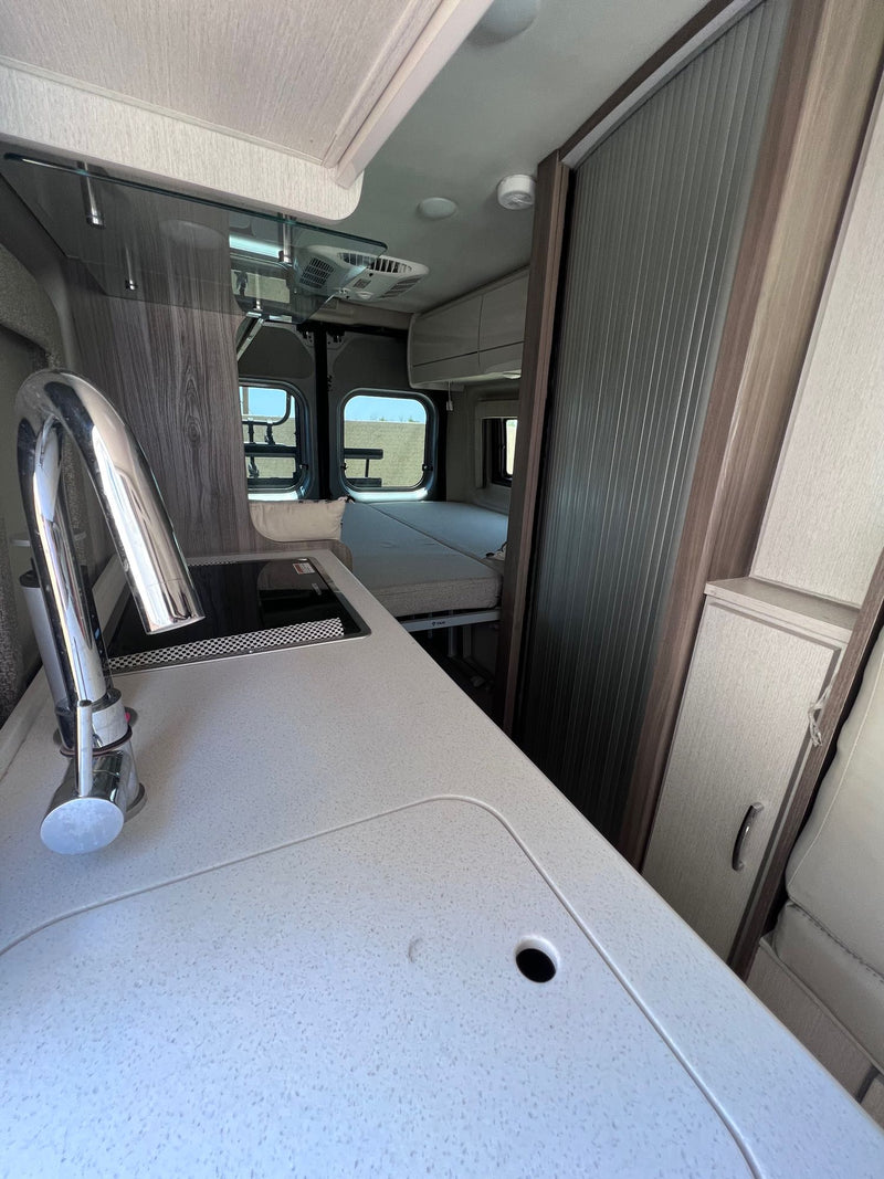  featuring a dinette — photo 7