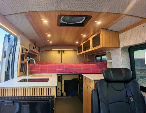 "Sedona" Couples Camper Van — photo 5