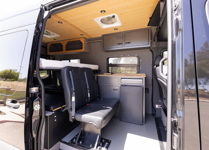 Black Knight: 2022 Vanworks Switchback 4D - GlampersCA — photo 16