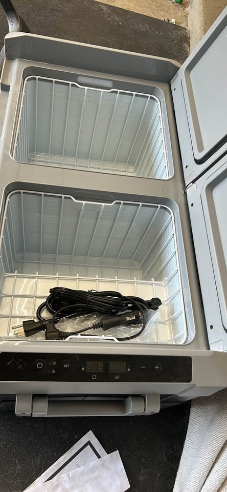 Dometic CFF 50DZ Portable Dual Zone Fridge & Freezer in Reno, NV (photo 3)