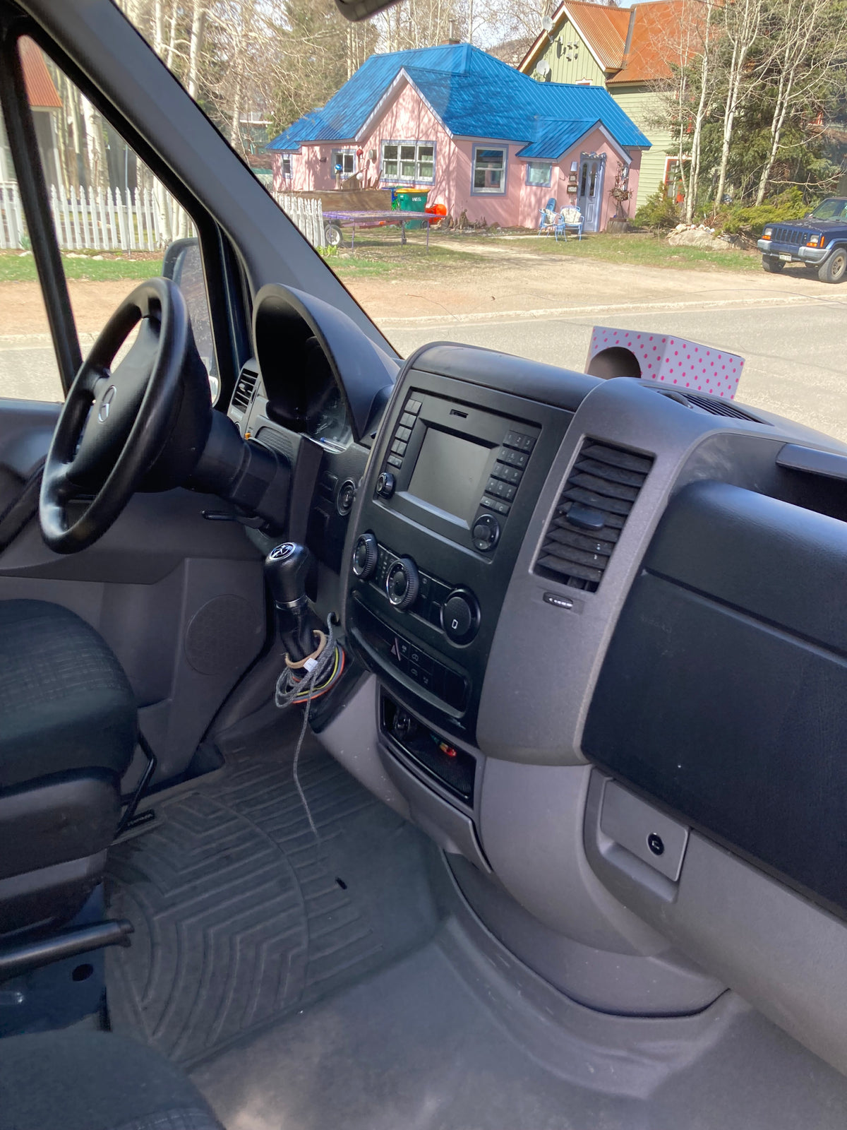 Shu 2 Mercedes Sprinter Camper Van — photo 7