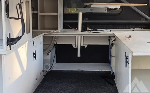 V1 GoFastCamper