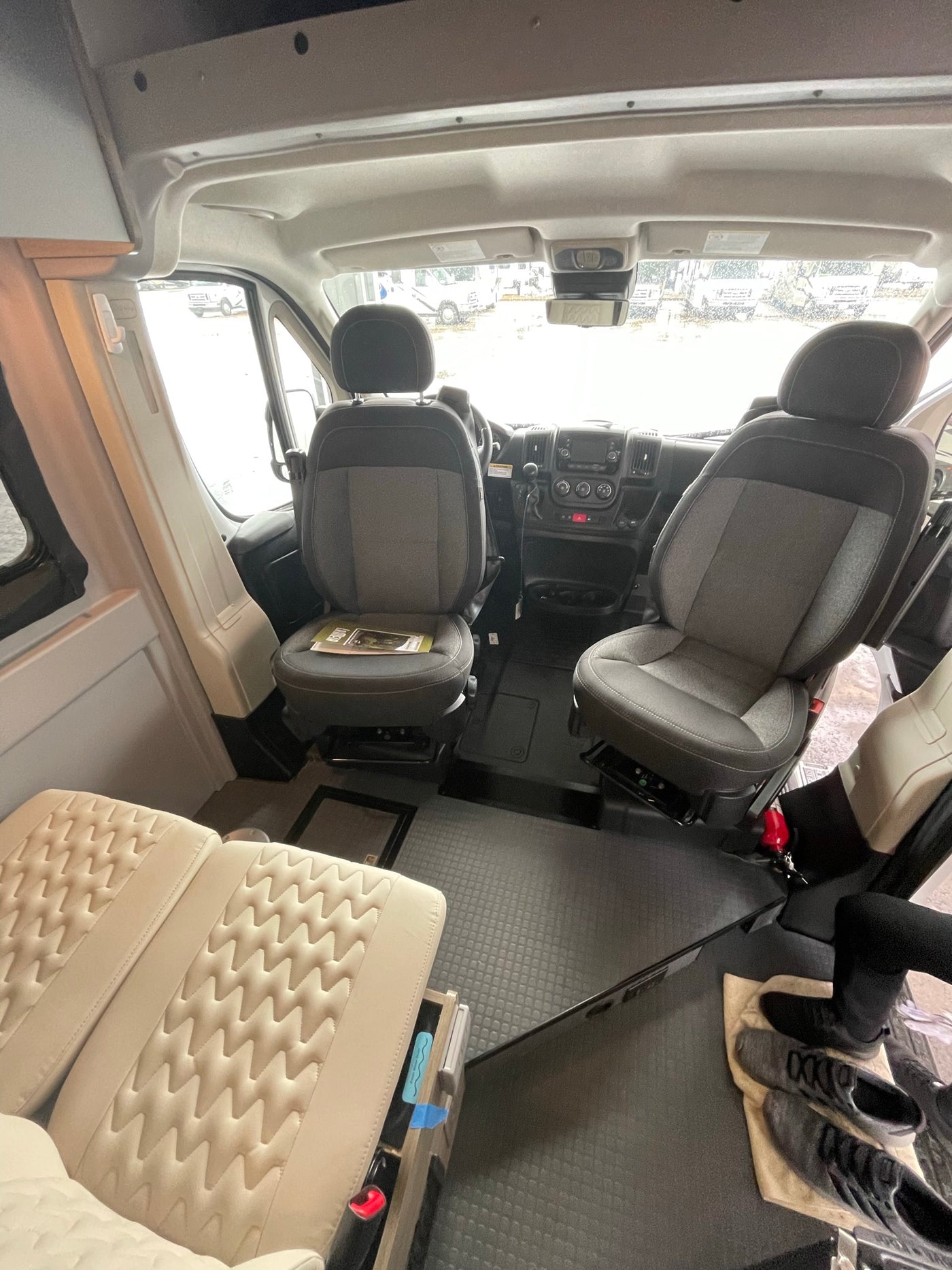 2021 Winnebago Solis 59PX — photo 19
