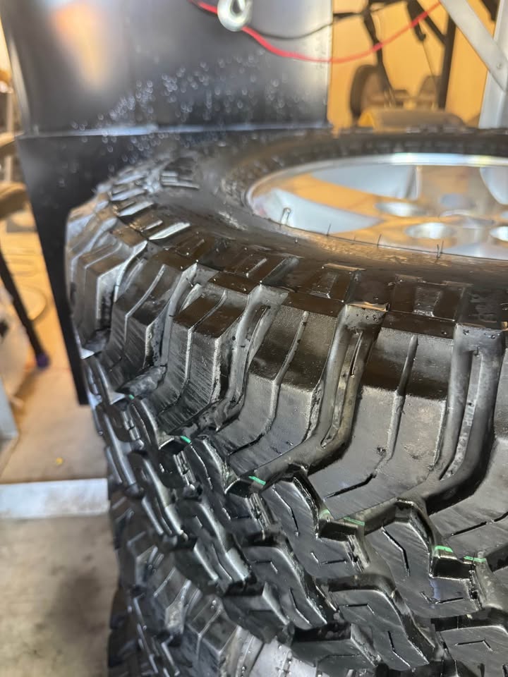 !!!EXCELLENT!!! Falken Wildpeak M/T Tires on Jeep Wheels 17in … all 5 in great condition in Tucson, AZ (photo 5) — photo 5