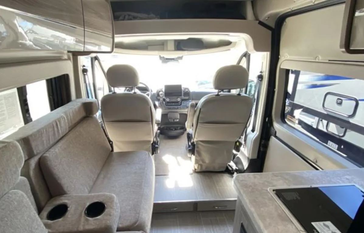 2023 Thor Scope 18M- Camper Van — photo 16