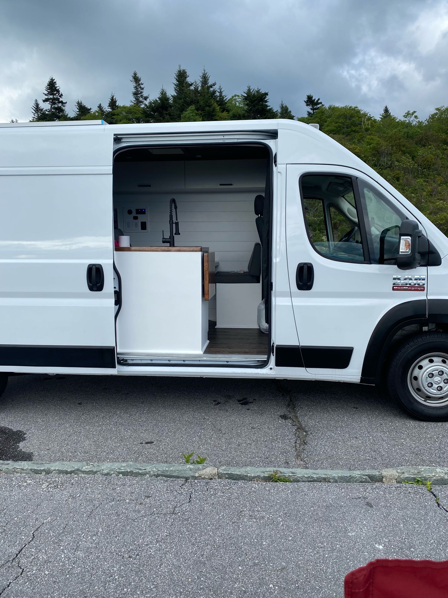 2020 Promaster 159-stealthy, off-grid, luxury