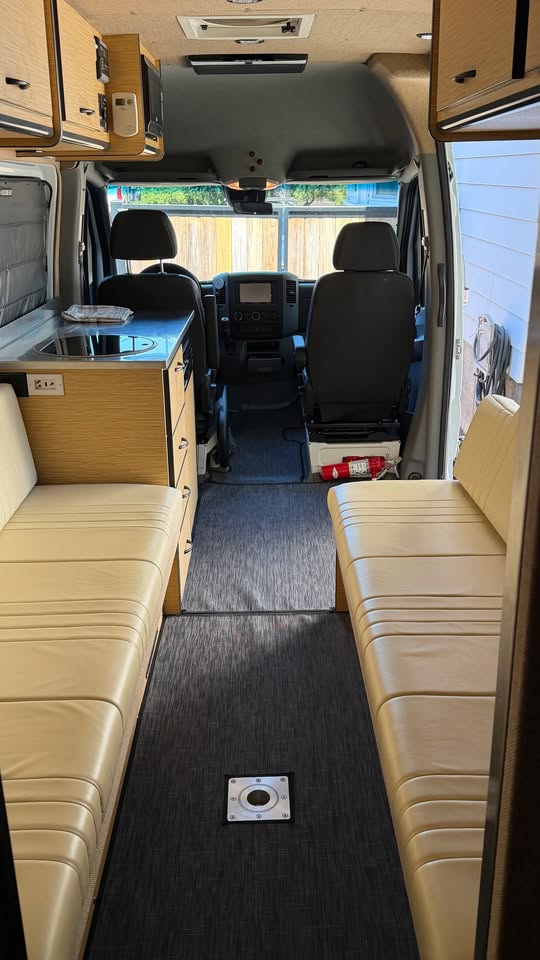 2014 Mercedes-Benz sprinter camper van in Portland, OR (photo 8) — photo 8