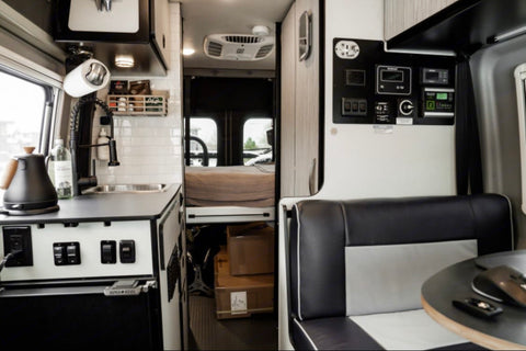 Winnebago Revel Mercedes Sprinter 4x4. Clean, Loaded, “boutique hotel” — photo 5