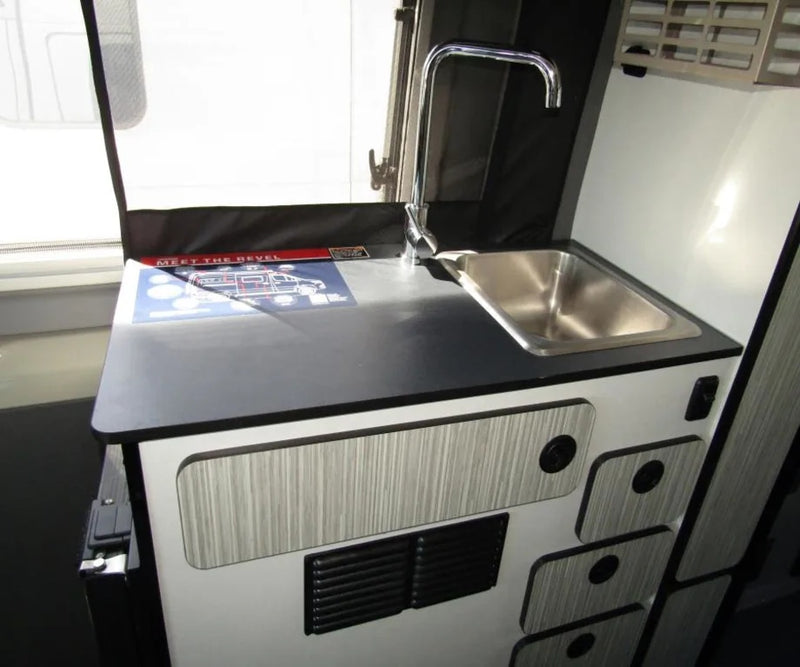 2024 4WD Winnebago Revel 44E "Judy" Unlimited Miles Montana + Starlink — photo 14