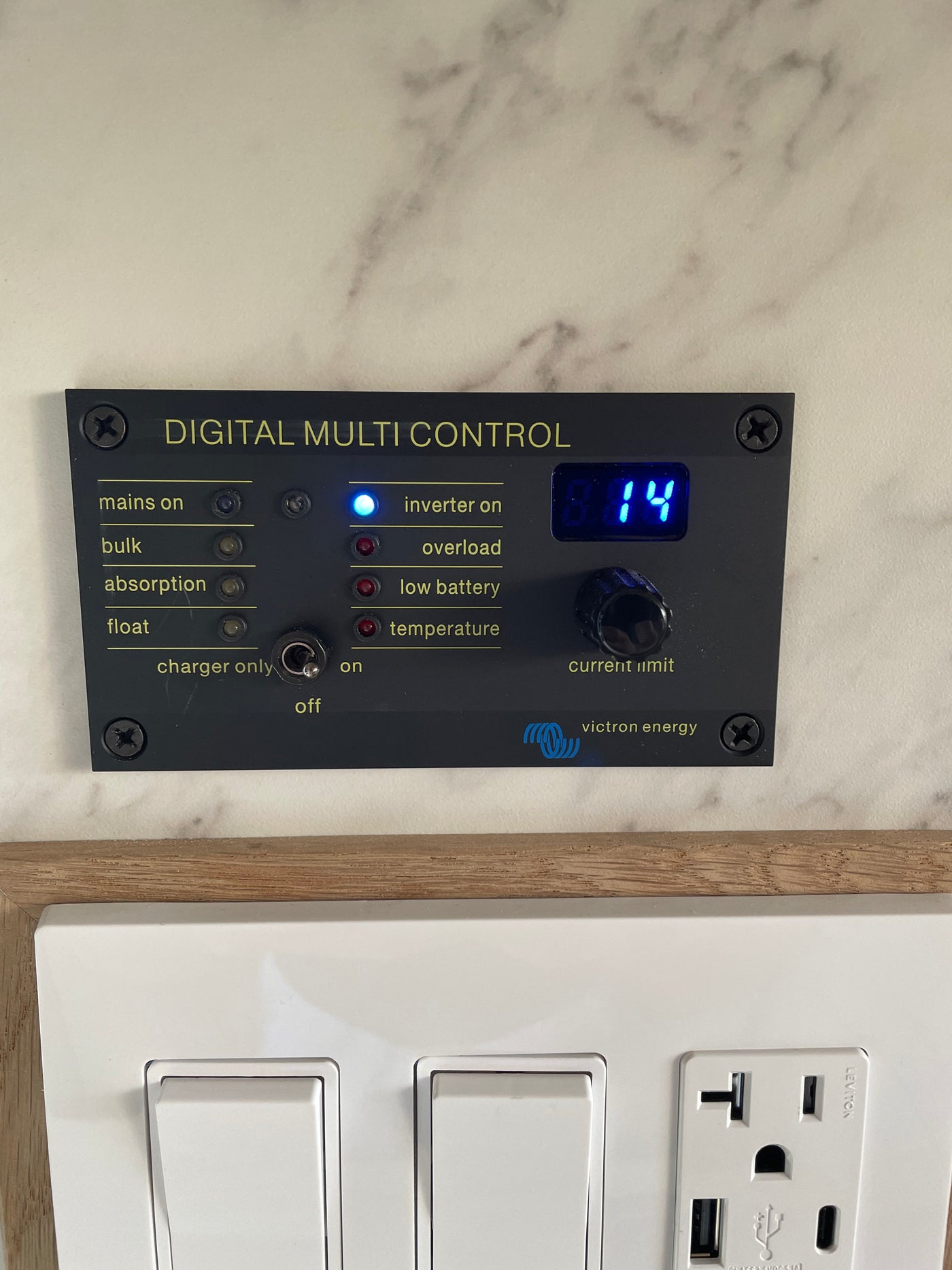 "Ramrod" 2022 Promaster, 3-4 days off grid! Hot shower! Luxury Amenities — photo 15