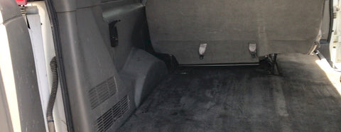 Monster 4x4 8-Passenger + Cargo — photo 4