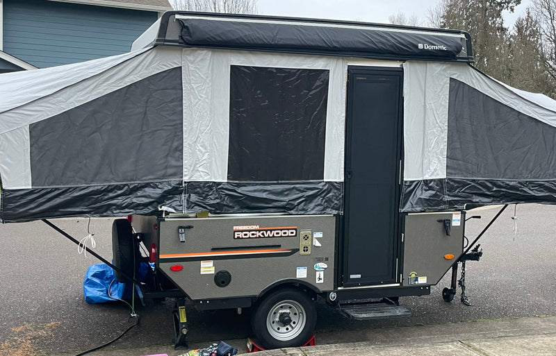 Pop-up camper — photo 1