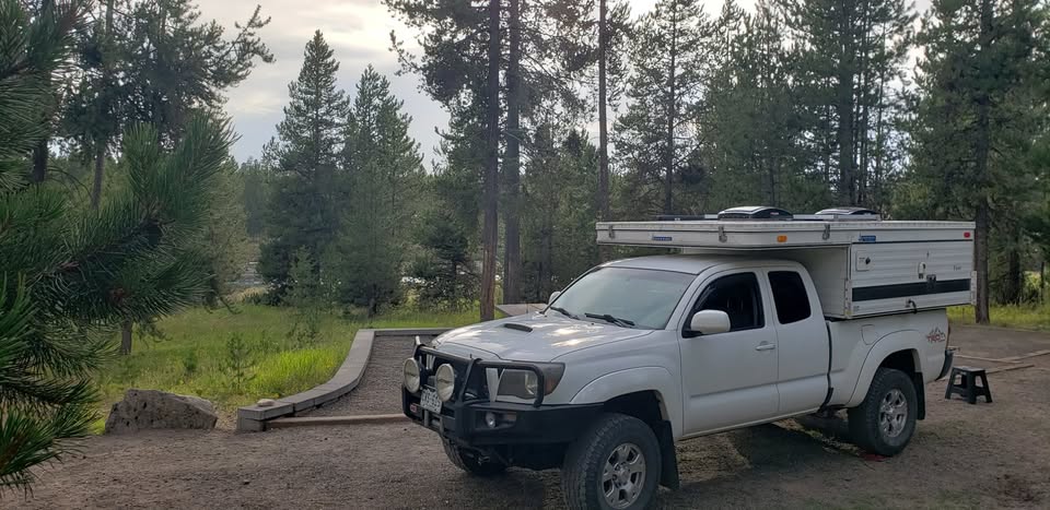 2011 Four Wheel Campers - Fleet + toyota tacoma in Denver, CO (photo 2) — photo 2