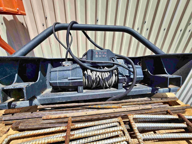 Warn Winch Make an offer in San Rafael, CA (photo 1)