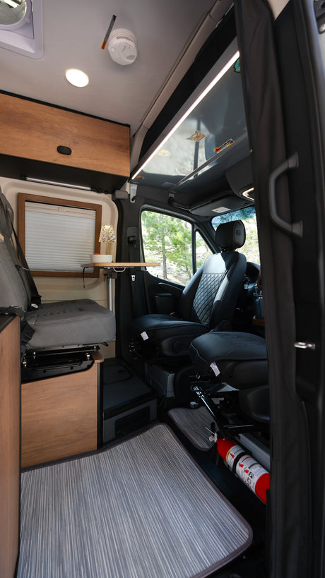 2026 AWD Winnebago Revel 44e "Glaicer" Unlimited Miles-Starlink