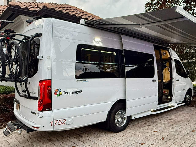 Scooter Rosso - Luxury Traveler — photo 2