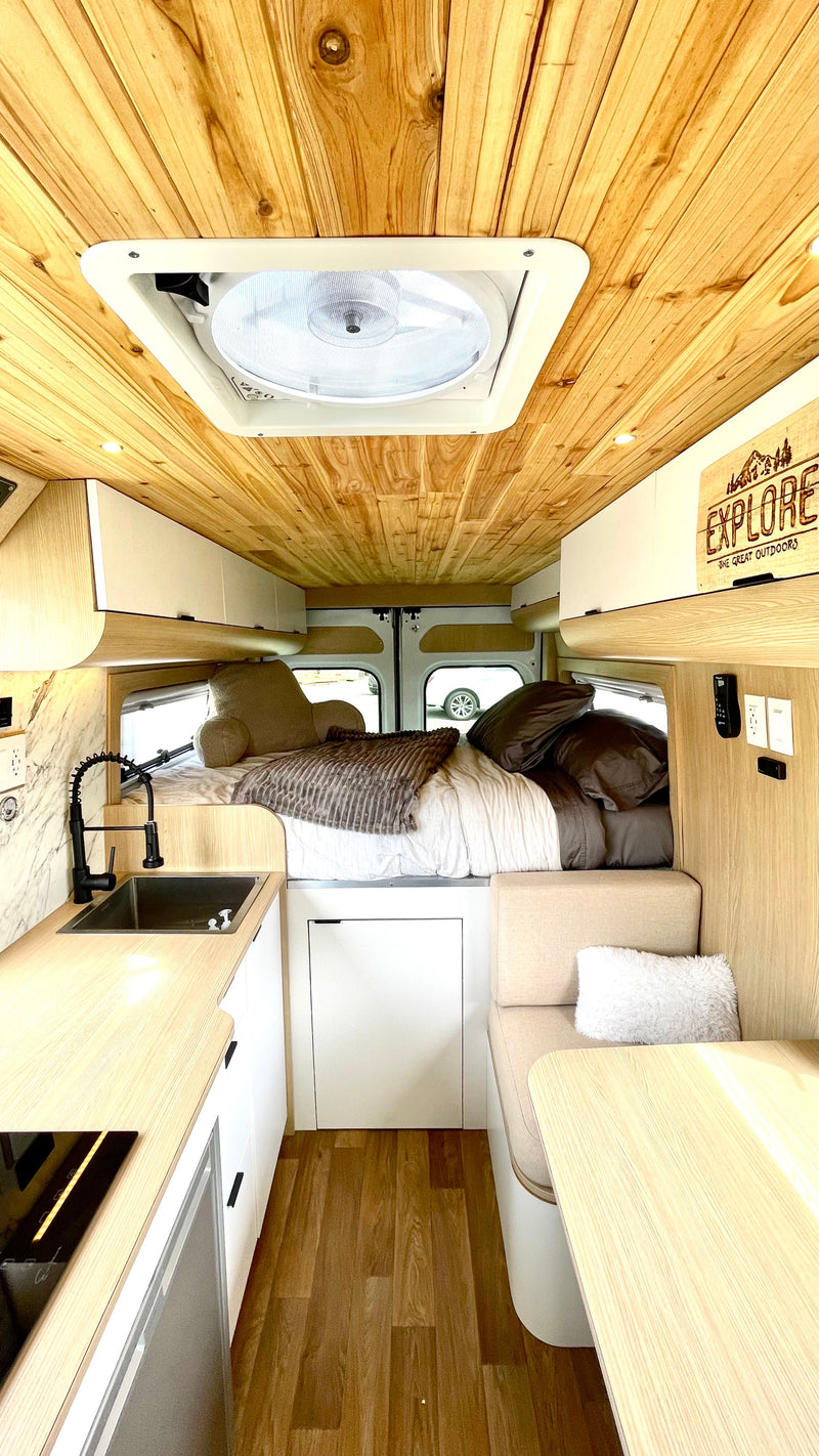 "Ramrod" 2022 Promaster, 3-4 days off grid! Hot shower! Luxury Amenities — photo 6