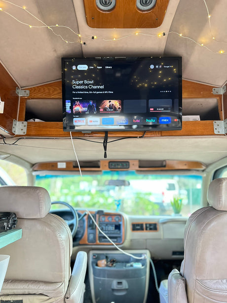 Vintage Van in Laie