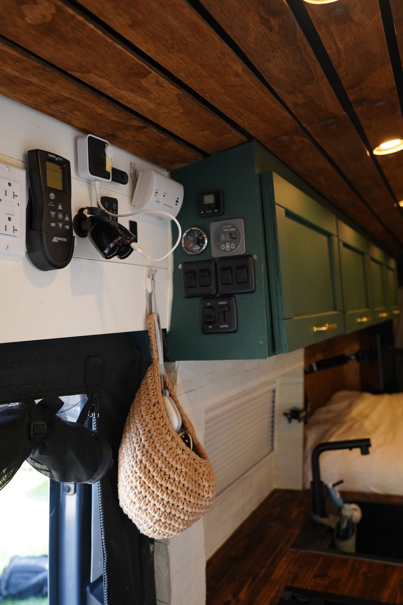 Off Grid Cozy Cowboy Van — photo 16