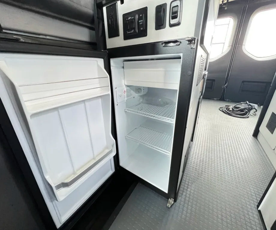 2026 Winnebago revel sport bmb44n in Tucson, AZ (photo 7) — photo 7