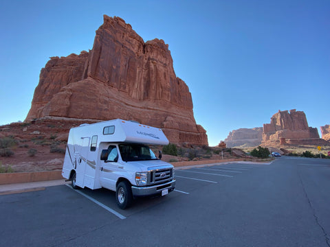 "itty-bitty house on wheels " only 19' length, Perfect for First Timers. — photo 5