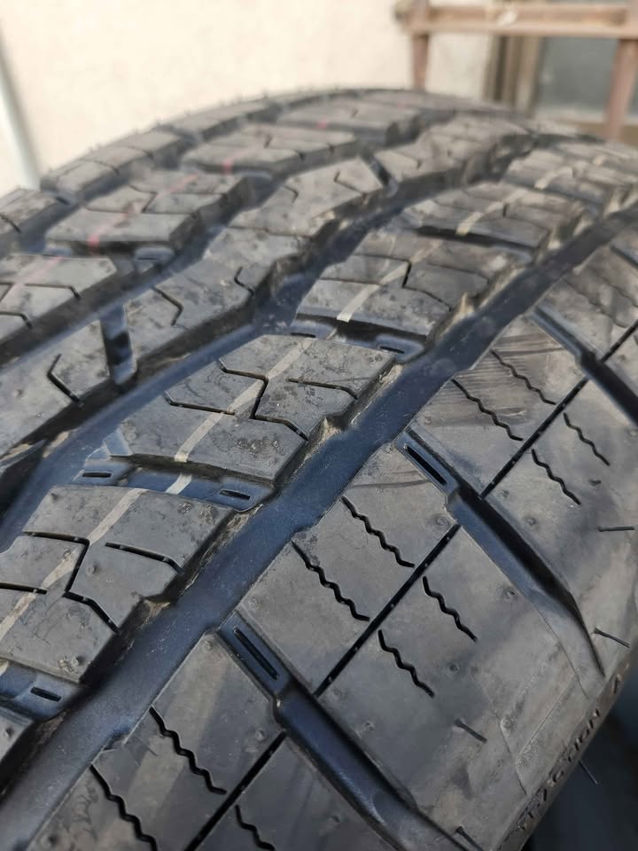 Falken Wildpeak P265/65R20 set of 4 in Reno, NV (photo 3) — photo 3
