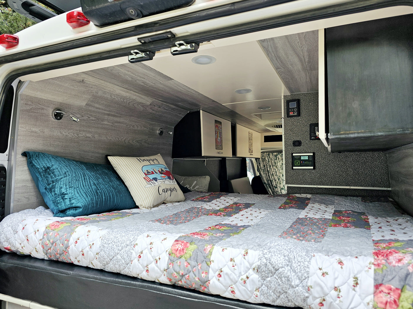 Endless Horizon Extended: Your Luxury Micro-RV