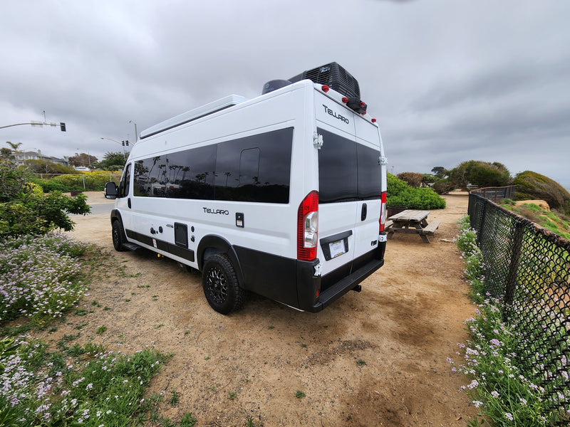  and picnic table.|White Tellaro camper van — photo 3