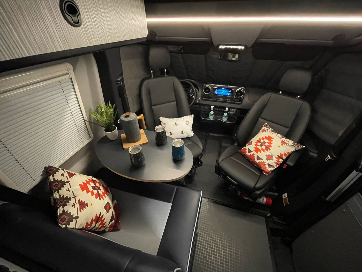 Extra Clean 2022 Winnebago Revel *Perfect* Couple's Getaway — photo 5