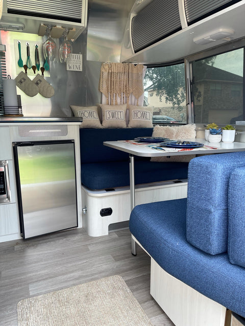 2021 Airstream Bambi 16RB — photo 4