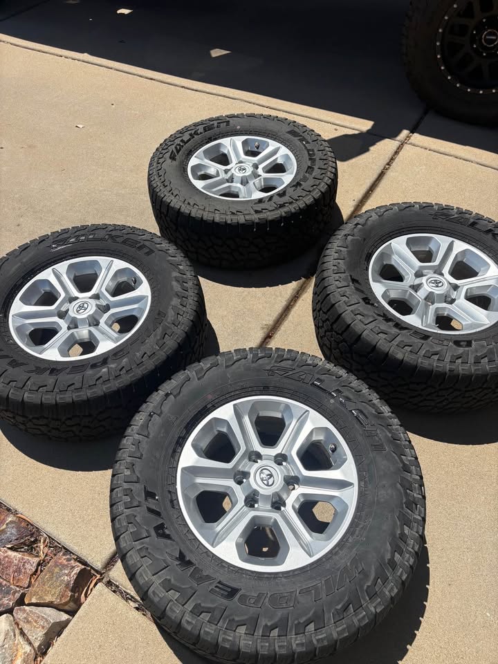 Toyota 4Runner Falken Wildpeak AT3 285/70R17 Tires and Rims in Tucson, AZ (photo 2) — photo 2