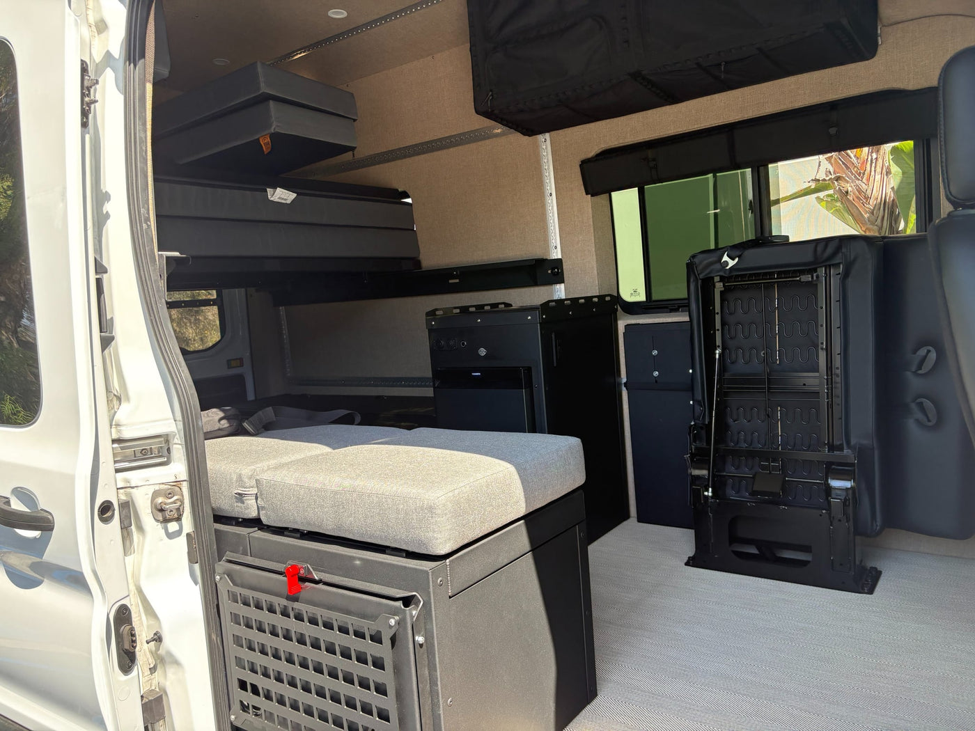  with a roof rack and tinted windows — photo 2