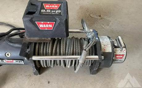 WARN 9.5 XP WINCH — used gear for sale